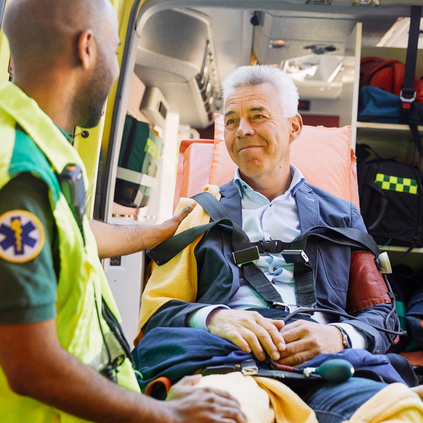 Mann im Krankenwagen